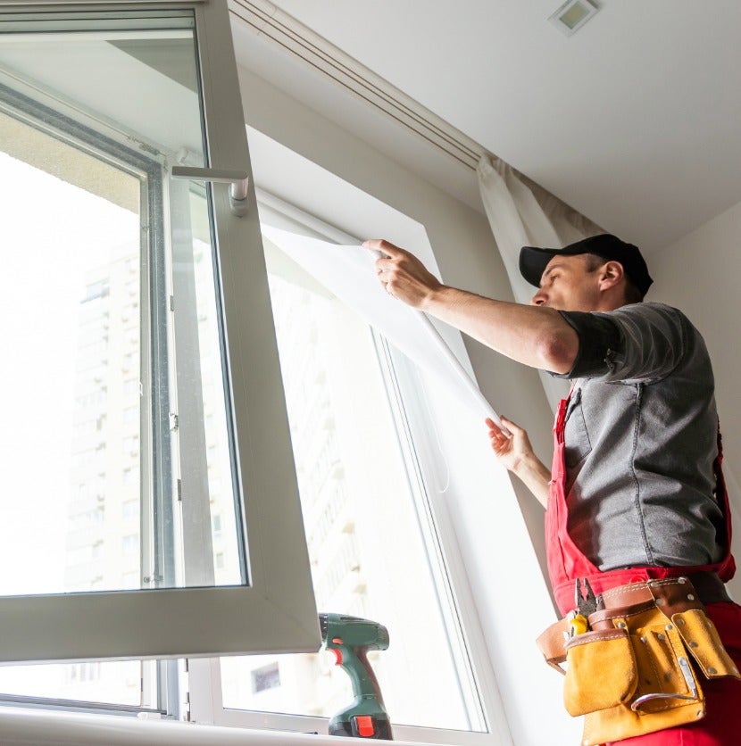 Maintenance worker AE